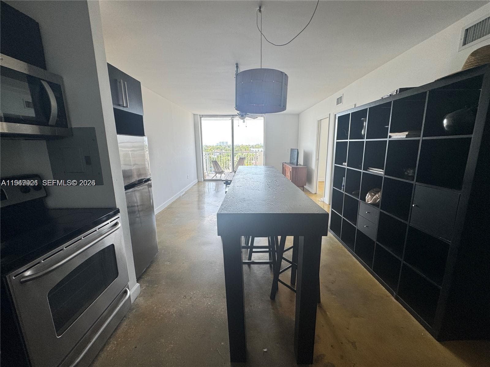 2000 NE 135th St # 606, North Miami FL 33181 — 3