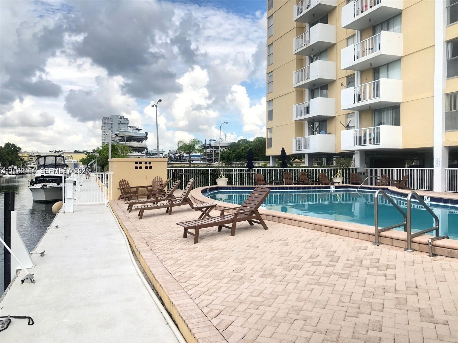 2000 NE 135th St # 606, North Miami FL 33181 — 20