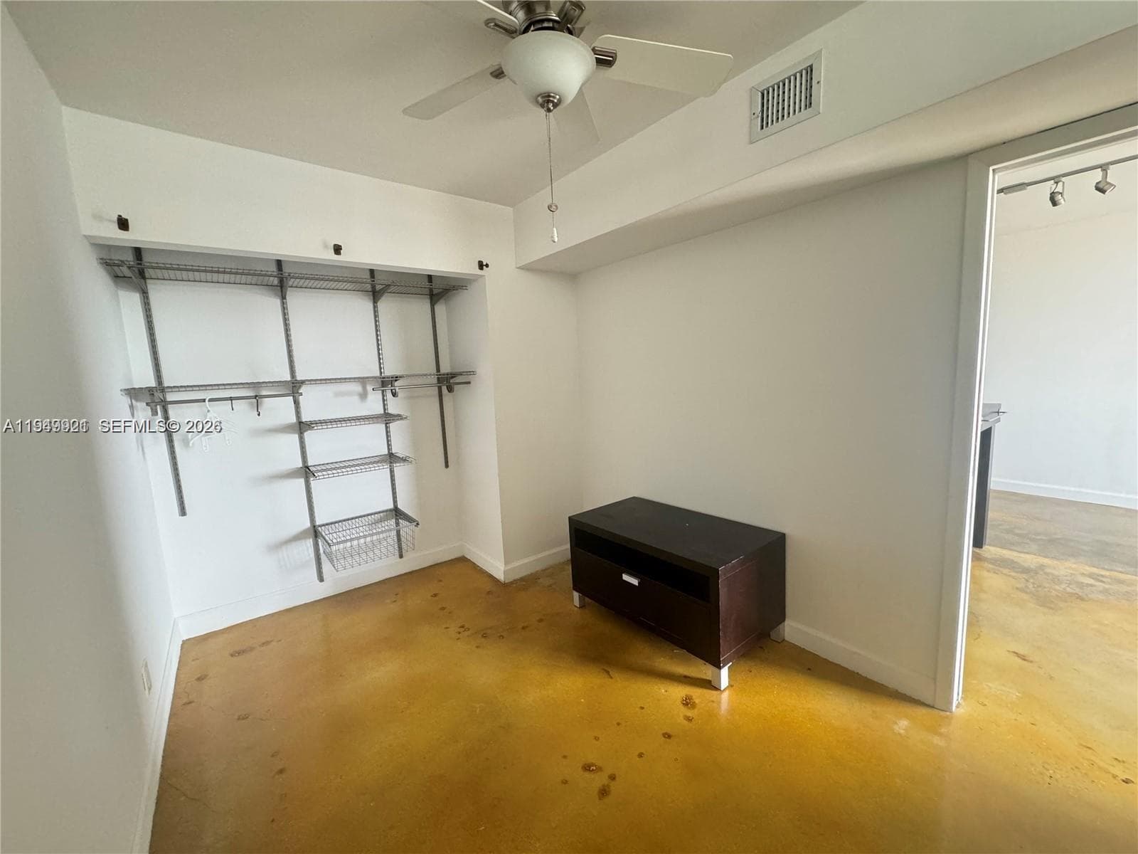2000 NE 135th St # 606, North Miami FL 33181 — 9
