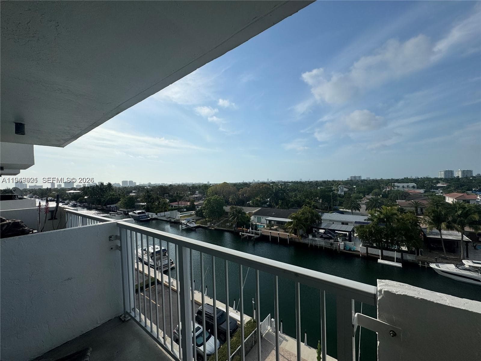 2000 NE 135th St # 606, North Miami FL 33181 — 11