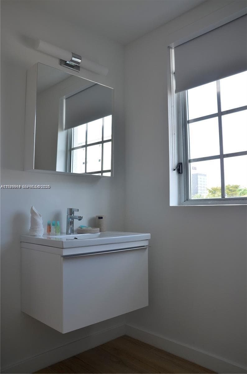 700 16th St # 201, Miami Beach FL 33139 — 12