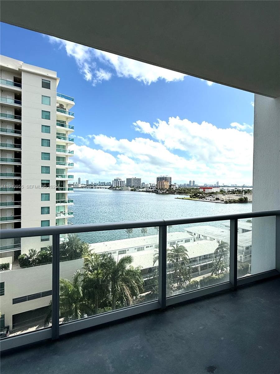 7928 East Dr # 905, North Bay Village FL 33141 — 2