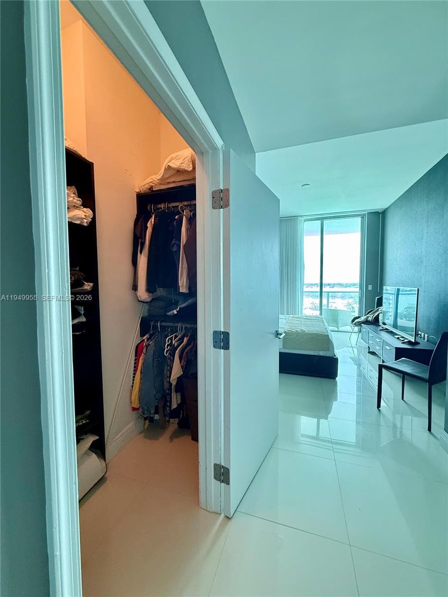 7928 East Dr # 905, North Bay Village FL 33141 — 17