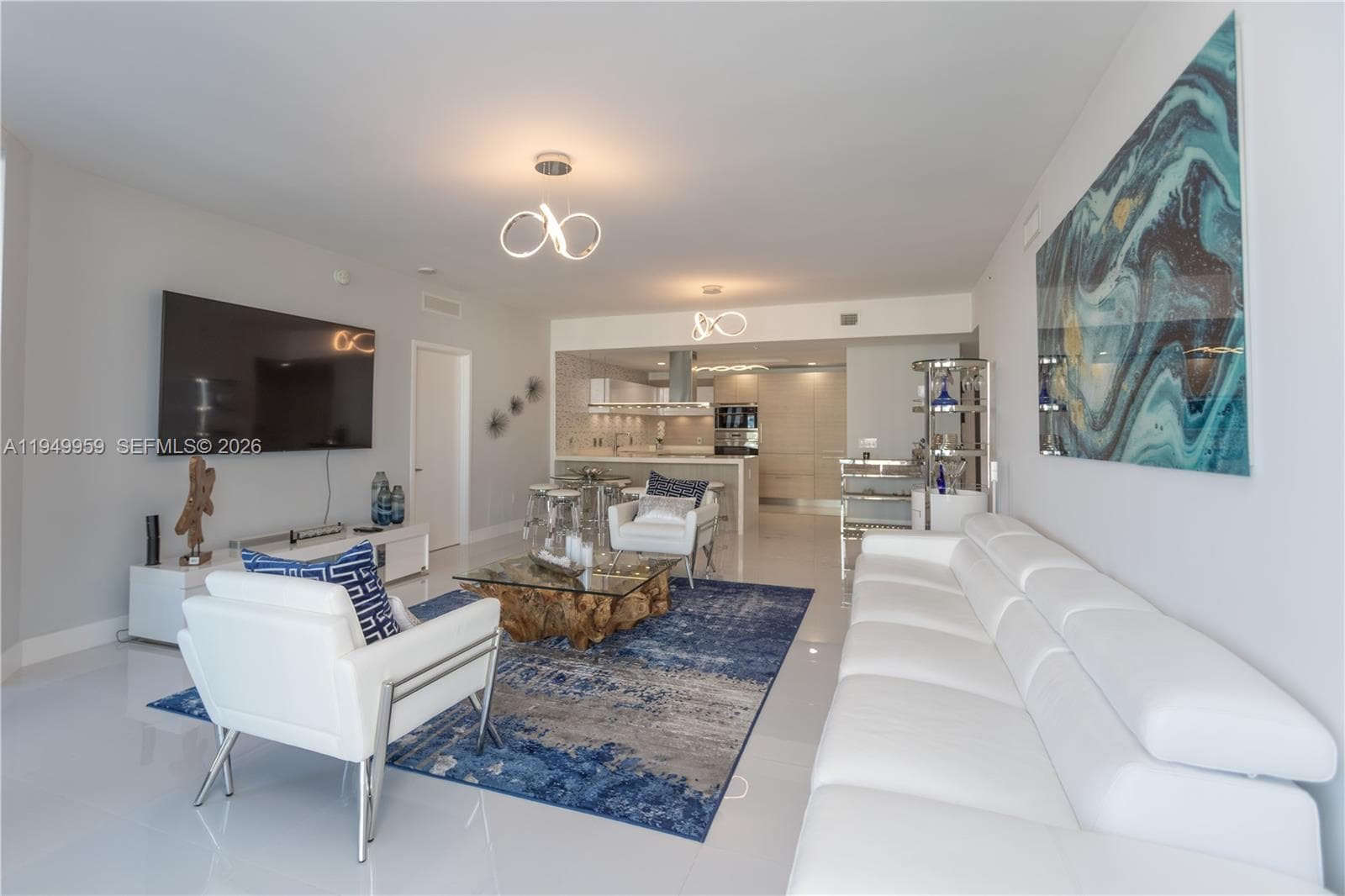 17111 Biscayne Blvd # 505, North Miami Beach FL 33160 — 33