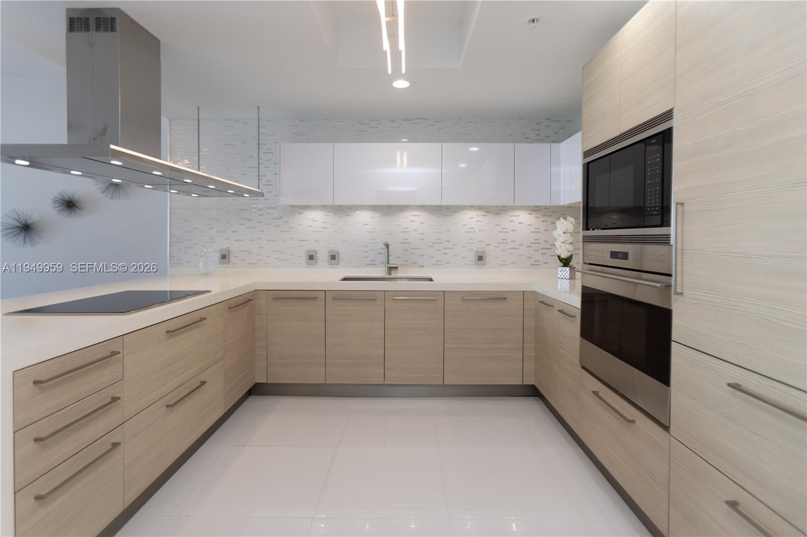 17111 Biscayne Blvd # 505, North Miami Beach FL 33160 — 14