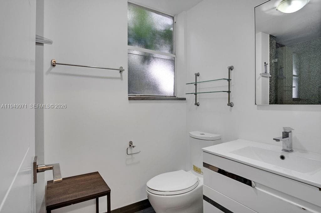 747 Michigan Ave # 201, Miami Beach FL 33139 — 9