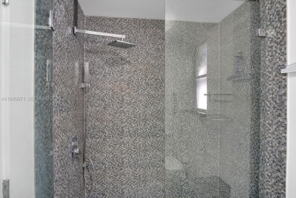 747 Michigan Ave # 201, Miami Beach FL 33139 — 10