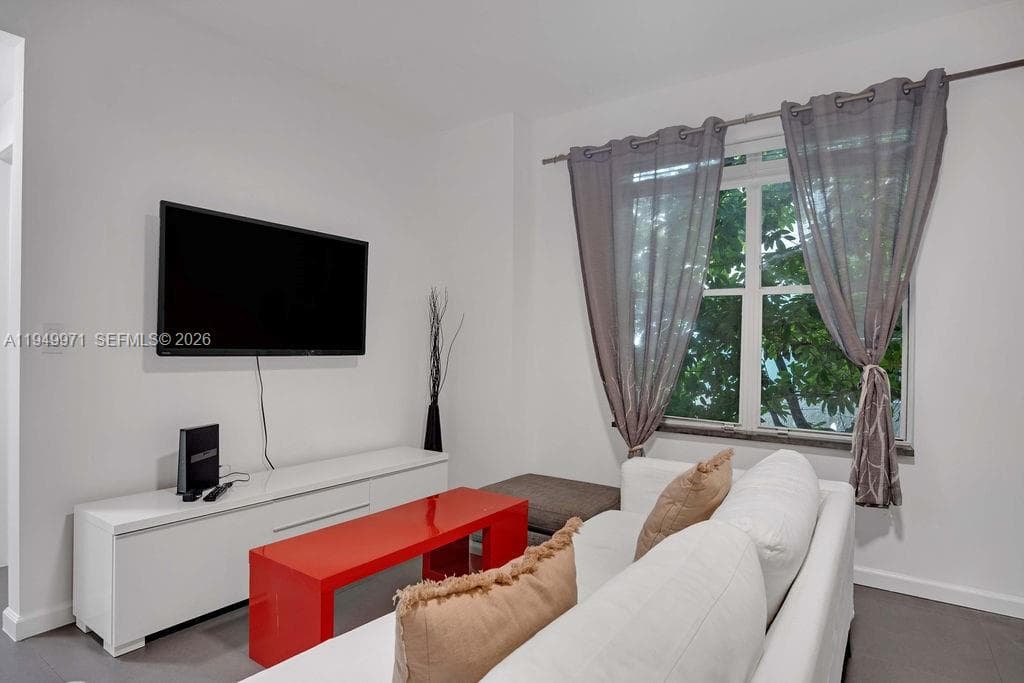 747 Michigan Ave # 201, Miami Beach FL 33139 — 15