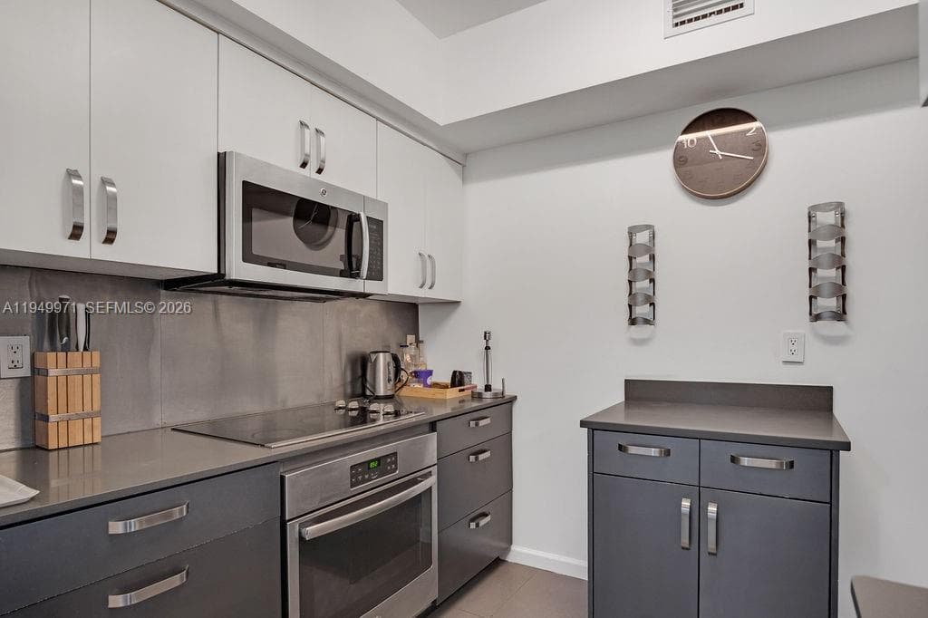 747 Michigan Ave # 201, Miami Beach FL 33139 — 4