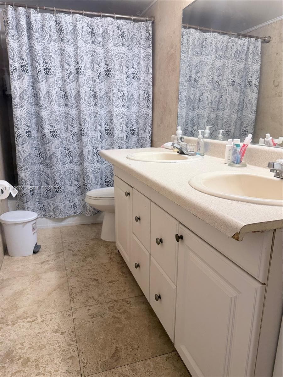 11930 NE 19th Dr # 28, North Miami FL 33181 — 13