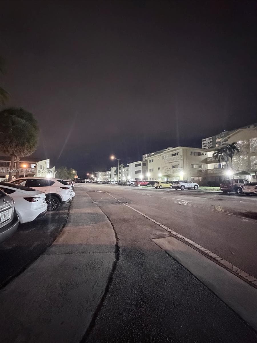 11930 NE 19th Dr # 28, North Miami FL 33181 — 24