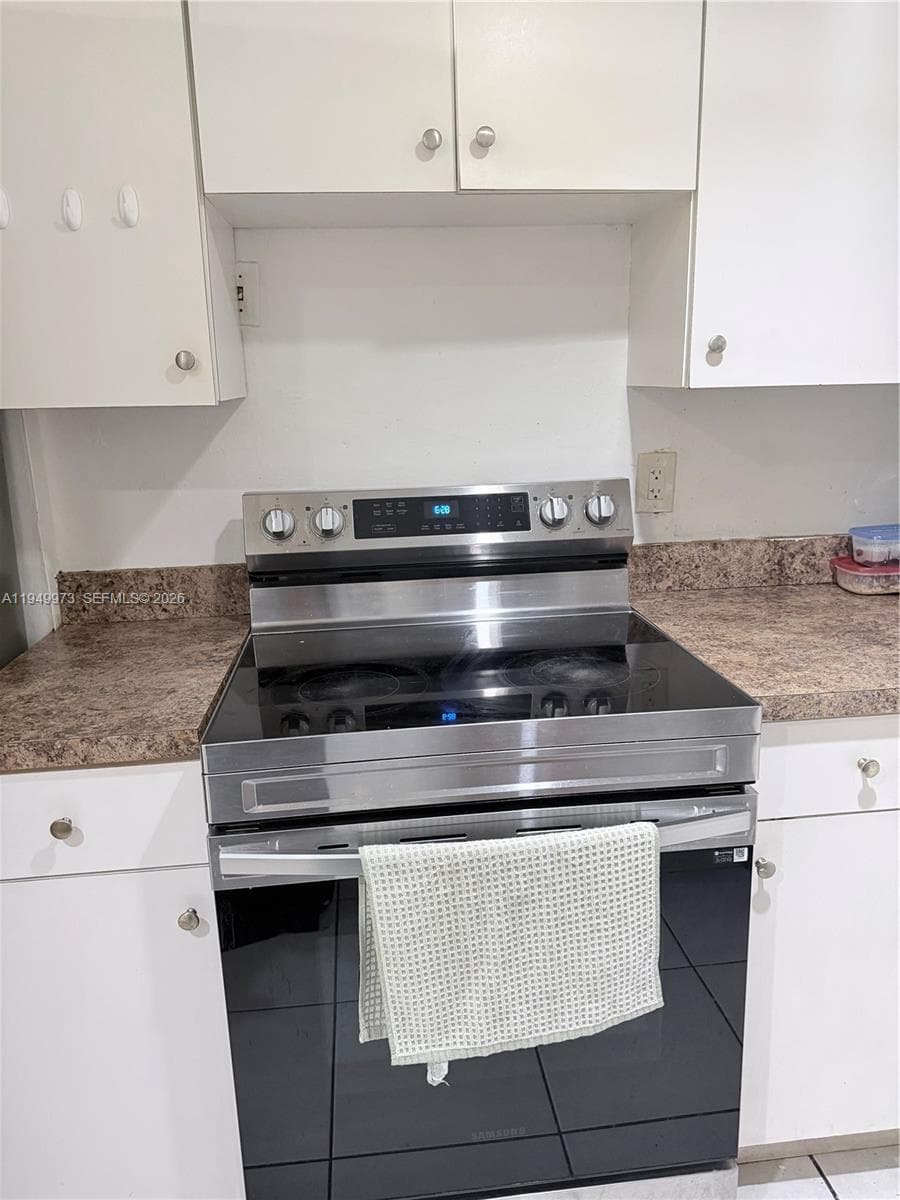 11930 NE 19th Dr # 28, North Miami FL 33181 — 10
