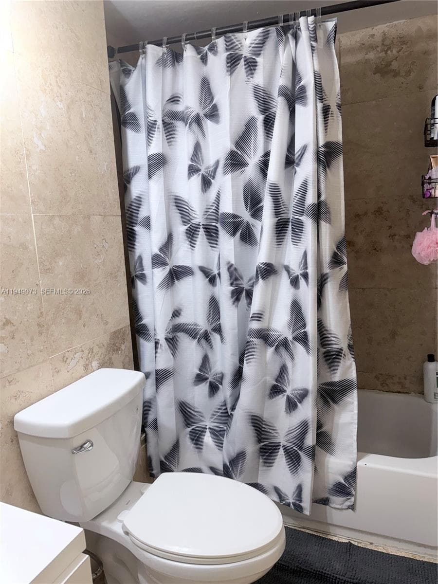 11930 NE 19th Dr # 28, North Miami FL 33181 — 18