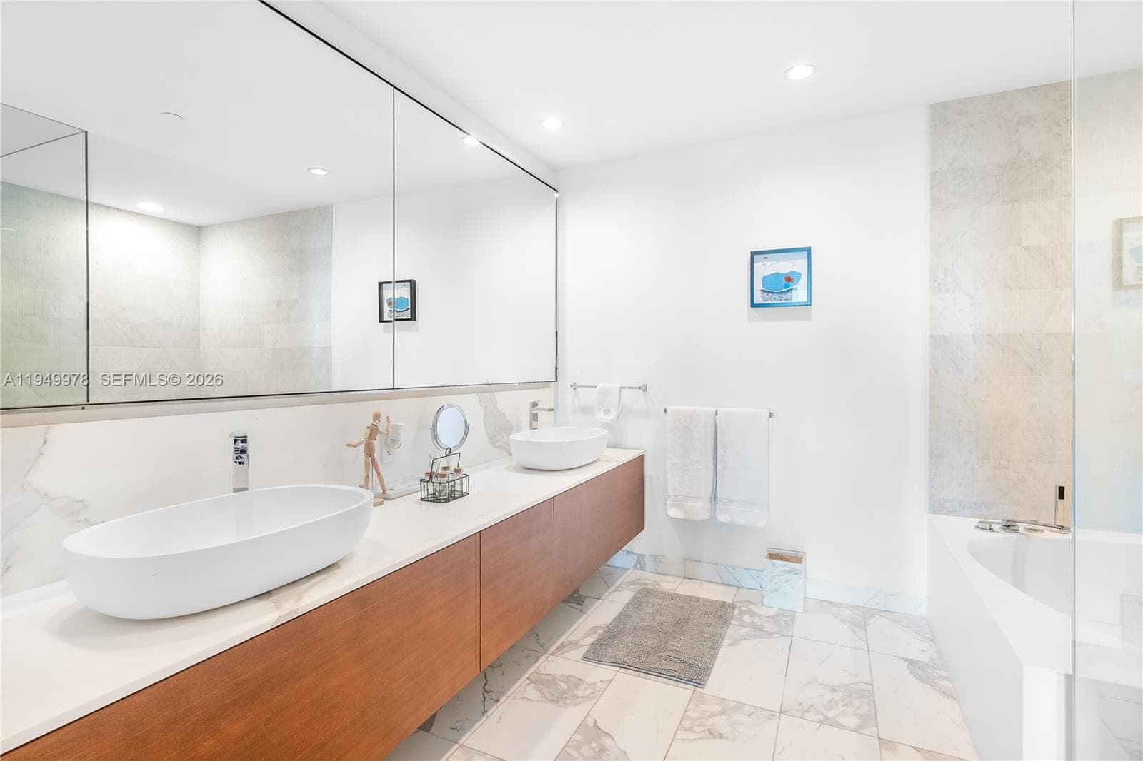 10201 Collins Ave # 605, Bal Harbour FL 33154 — 15
