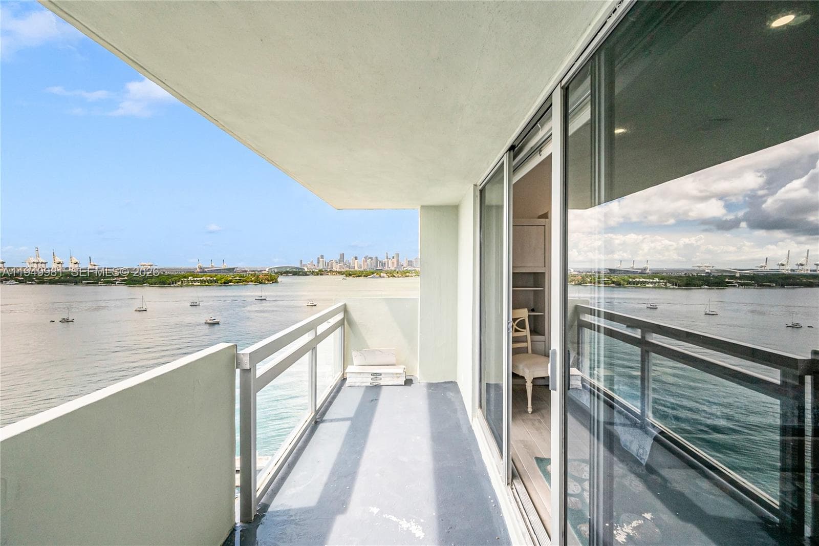 1500 Bay Rd # 1536S, Miami Beach FL 33139 — 2