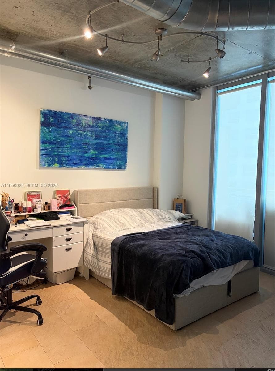 690 SW 1st Ct # 2134, Miami FL 33130 — 24