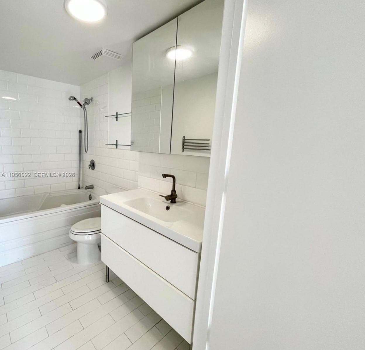 690 SW 1st Ct # 2134, Miami FL 33130 — 18