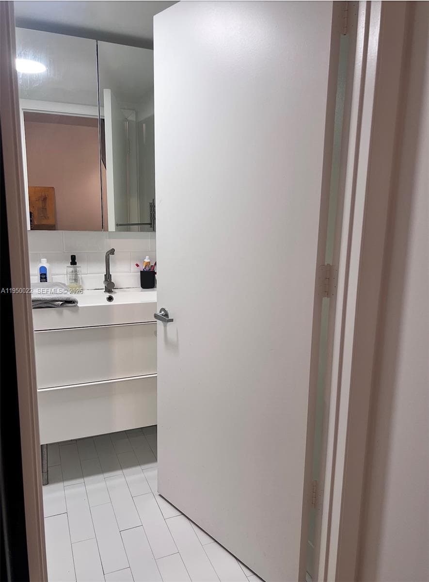 690 SW 1st Ct # 2134, Miami FL 33130 — 19