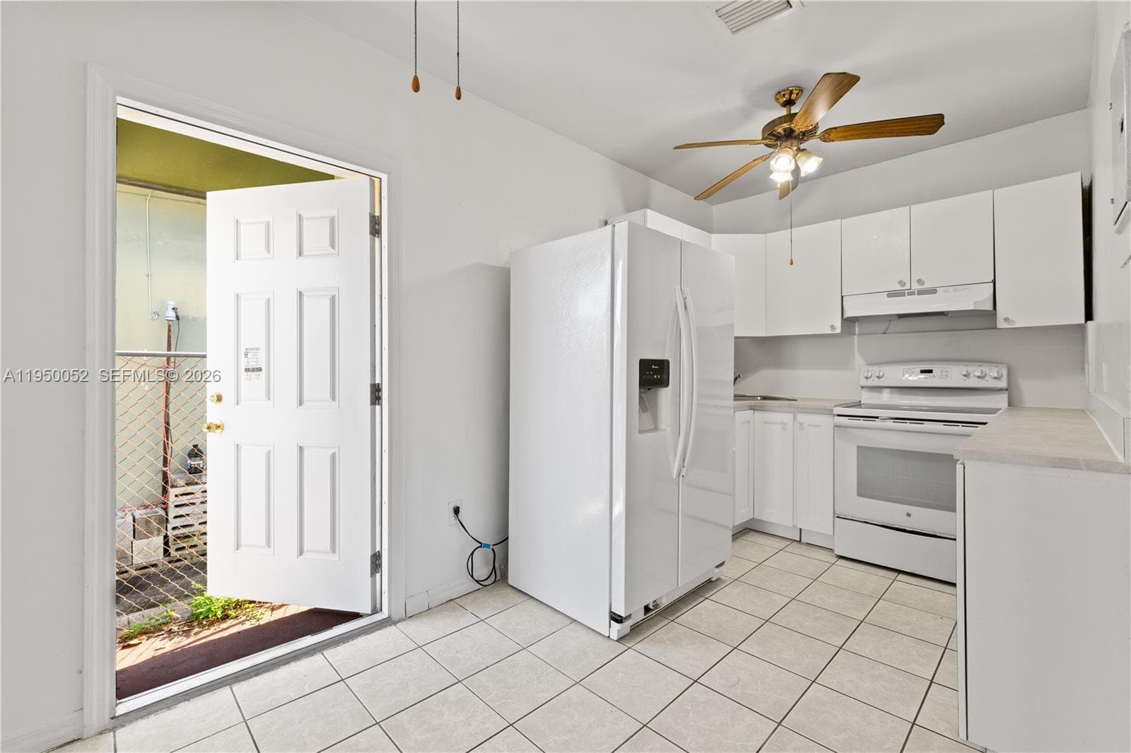 1428 SW 20th St, Miami FL 33145 — 24
