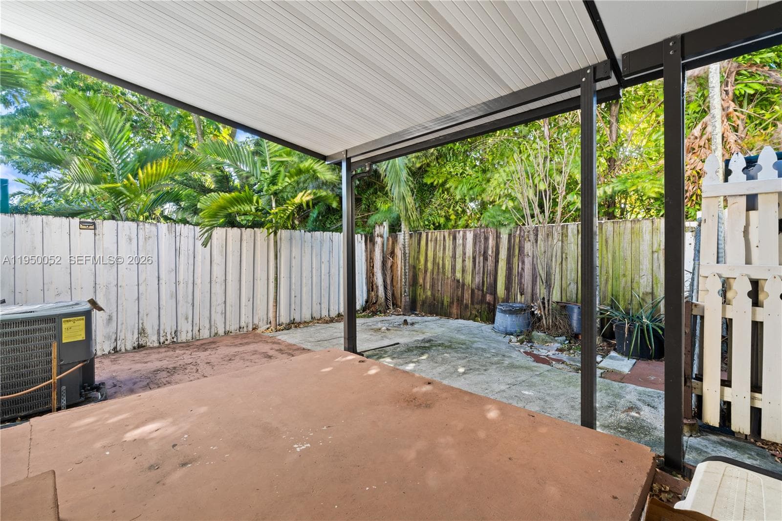 1428 SW 20th St, Miami FL 33145 — 38