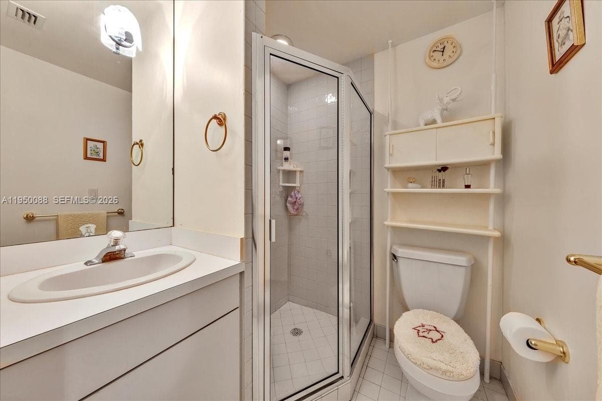 10101 Collins Ave # 16B, Bal Harbour FL 33154 — 62