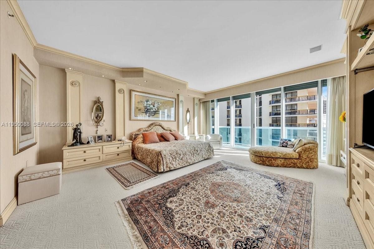 10101 Collins Ave # 16B, Bal Harbour FL 33154 — 52
