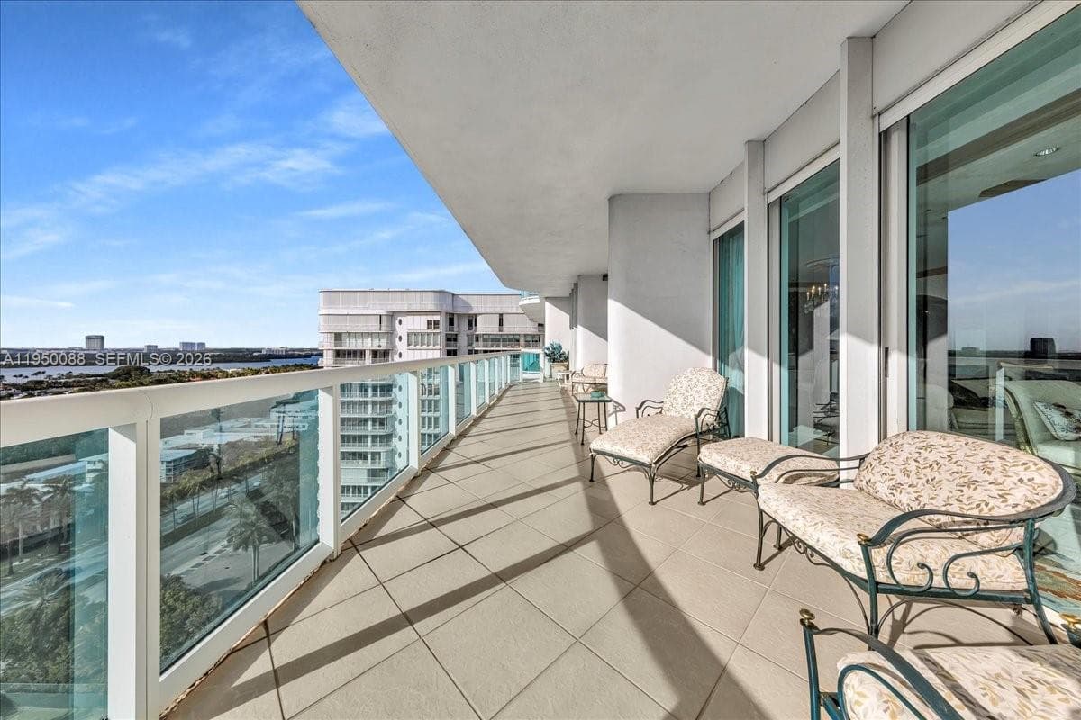 10101 Collins Ave # 16B, Bal Harbour FL 33154 — 26