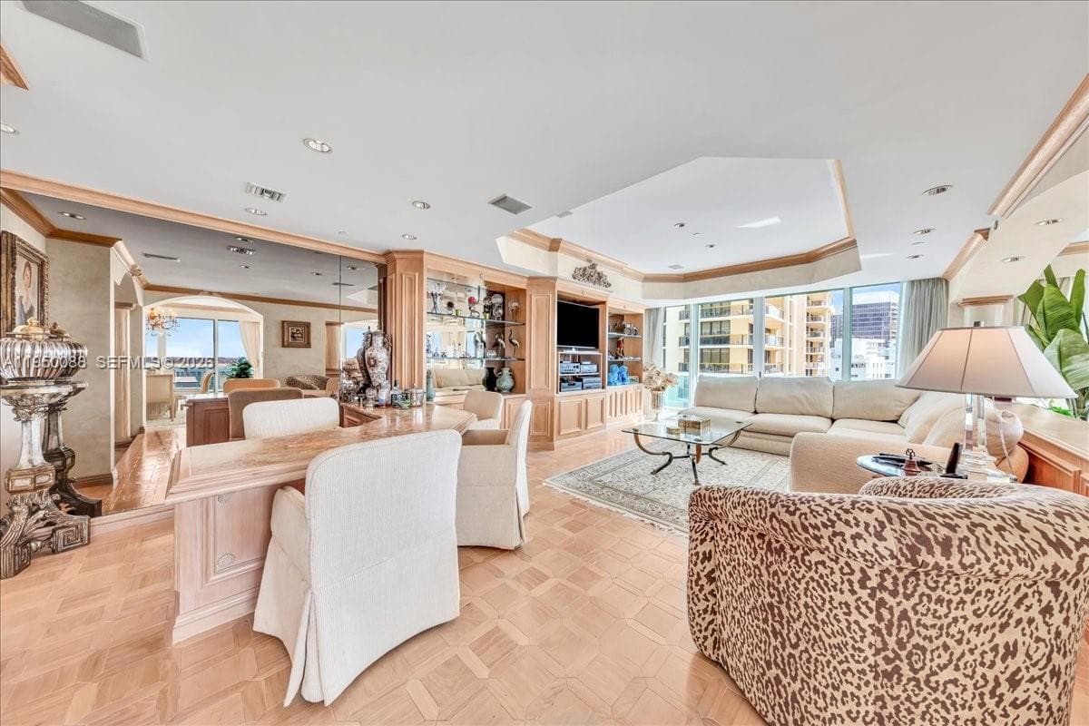 10101 Collins Ave # 16B, Bal Harbour FL 33154 — 22