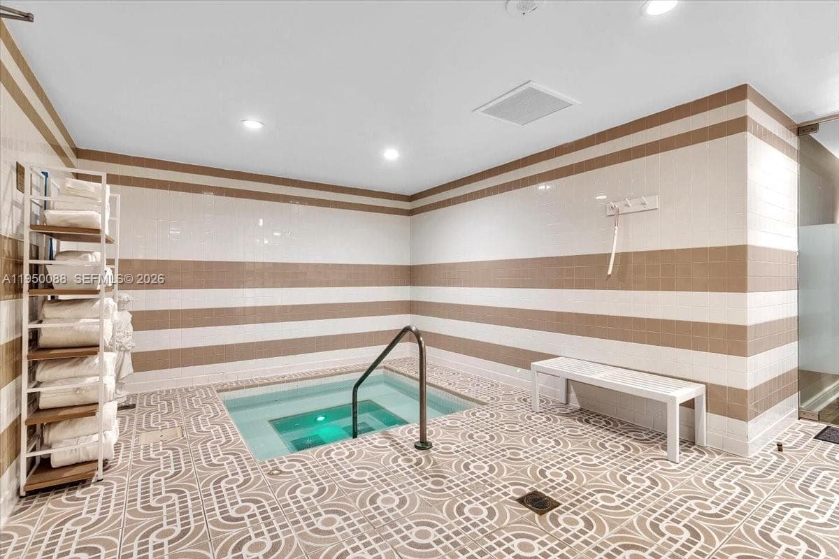 10101 Collins Ave # 16B, Bal Harbour FL 33154 — 80