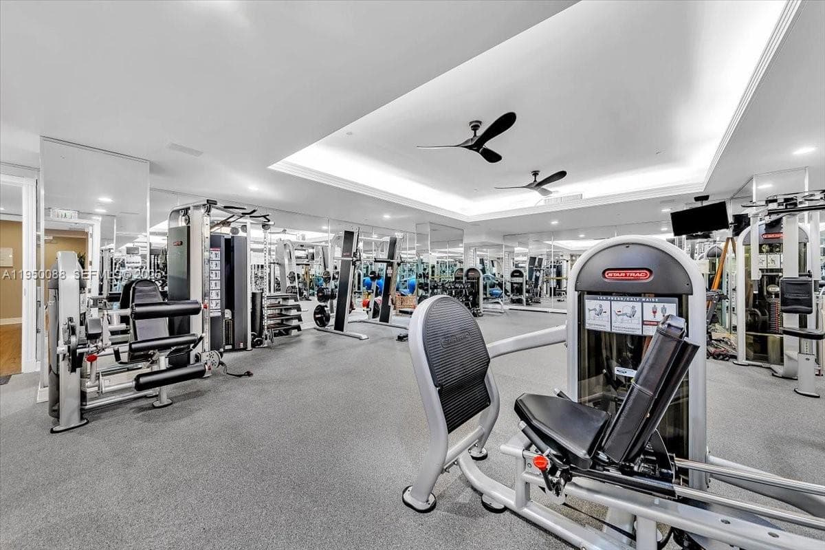 10101 Collins Ave # 16B, Bal Harbour FL 33154 — 81