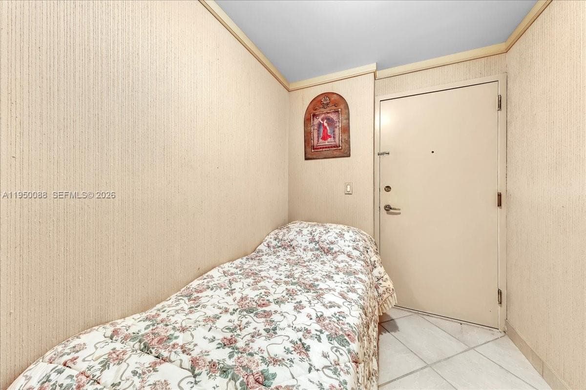 10101 Collins Ave # 16B, Bal Harbour FL 33154 — 61