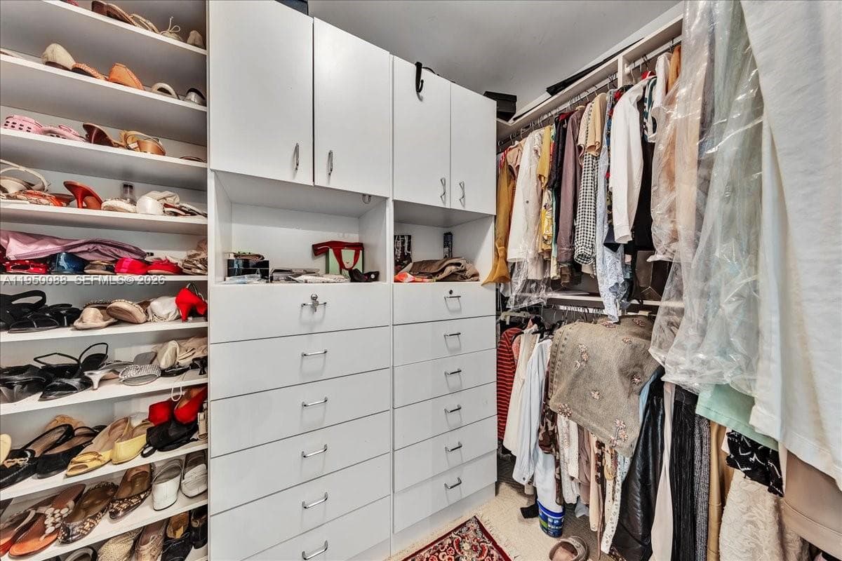 10101 Collins Ave # 16B, Bal Harbour FL 33154 — 54