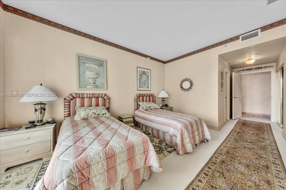 10101 Collins Ave # 16B, Bal Harbour FL 33154 — 58