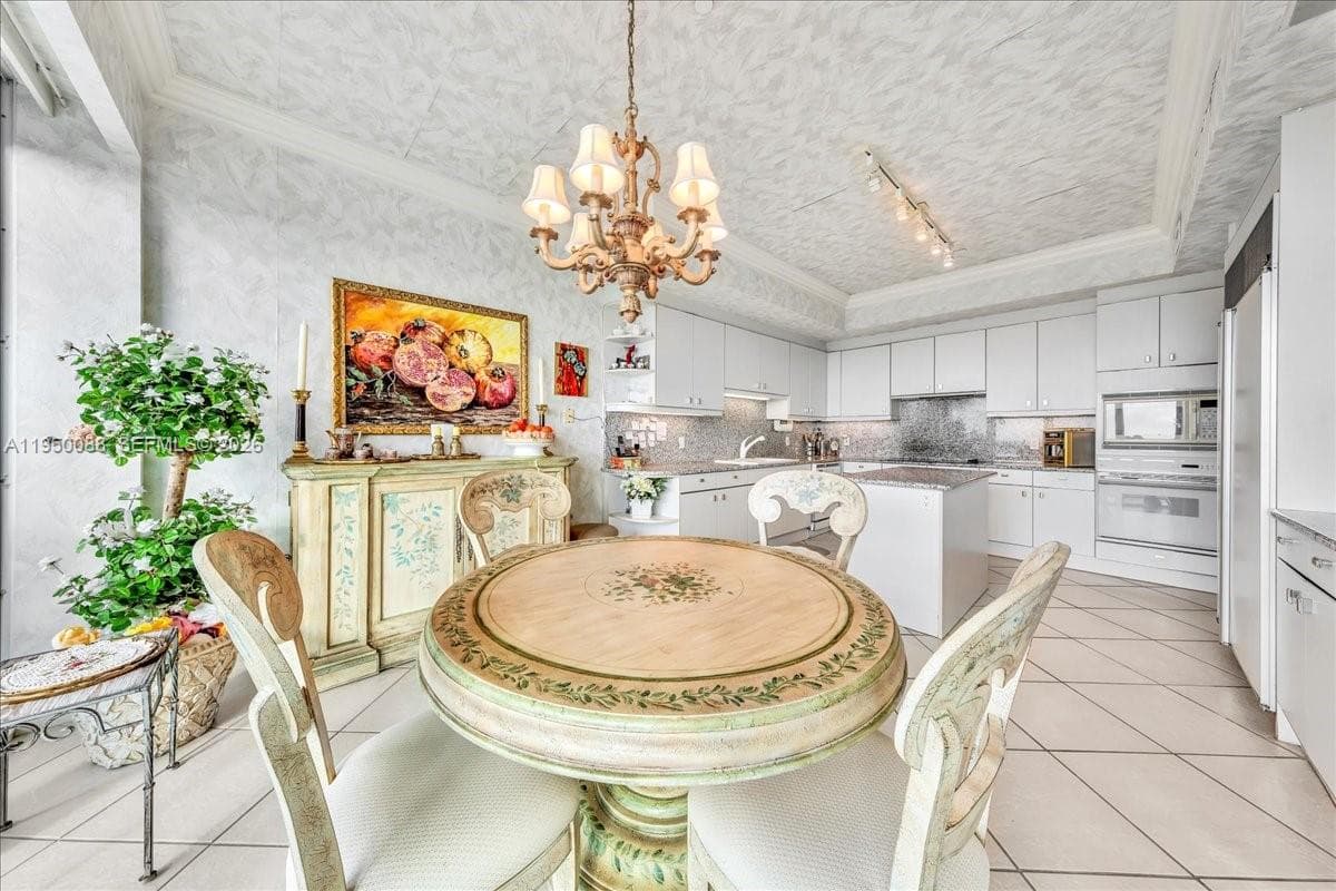 10101 Collins Ave # 16B, Bal Harbour FL 33154 — 44
