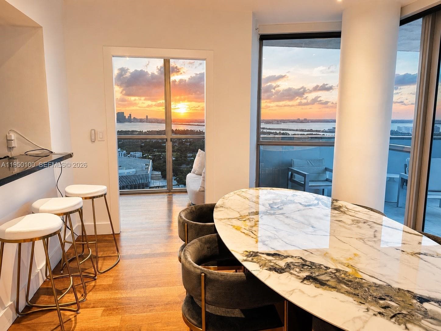 101 20th St # 3501, Miami Beach FL 33139 — 52