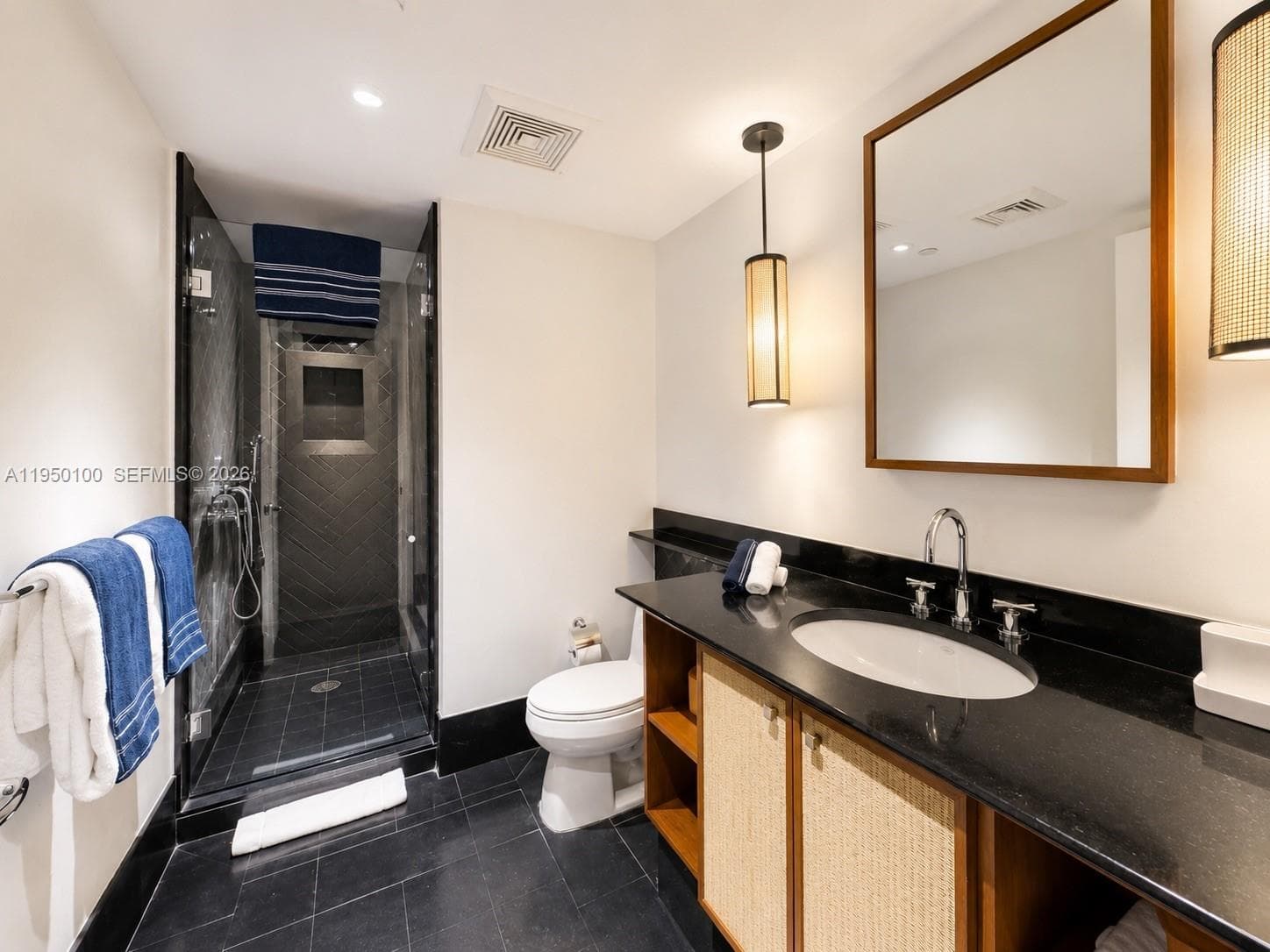 101 20th St # 3501, Miami Beach FL 33139 — 32