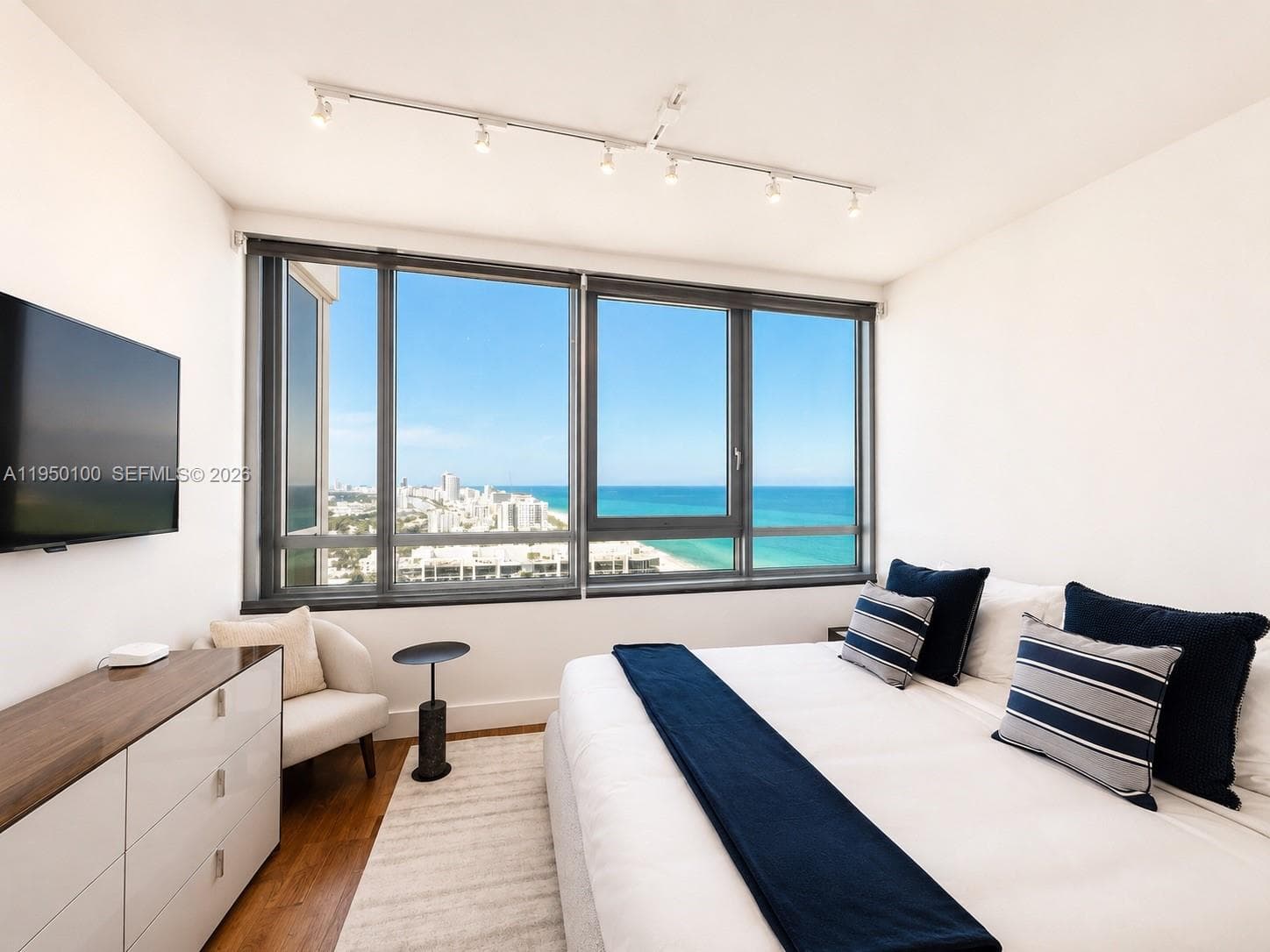 101 20th St # 3501, Miami Beach FL 33139 — 40