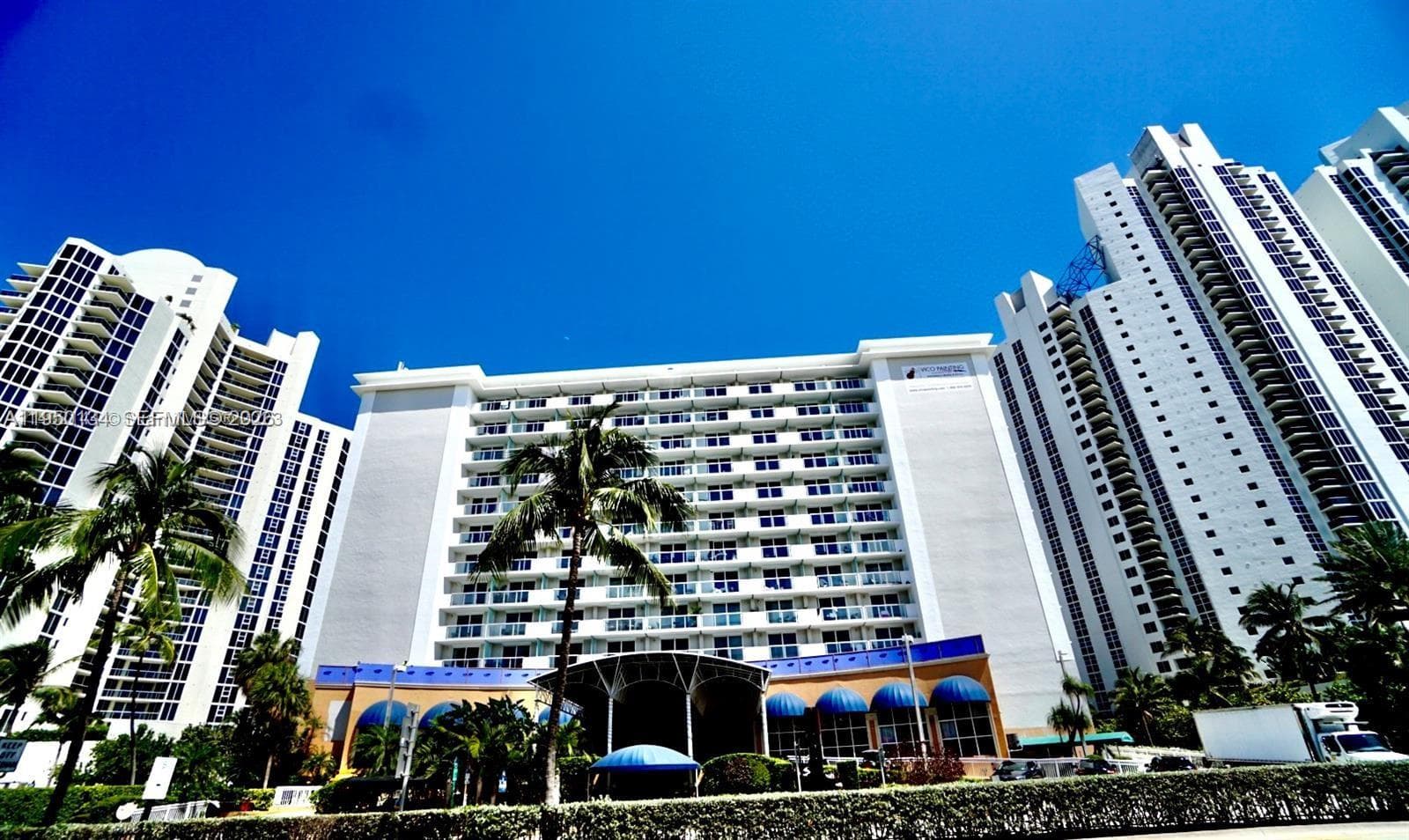 19201 Collins Ave # 1033, Sunny Isles Beach FL 33160 — 1