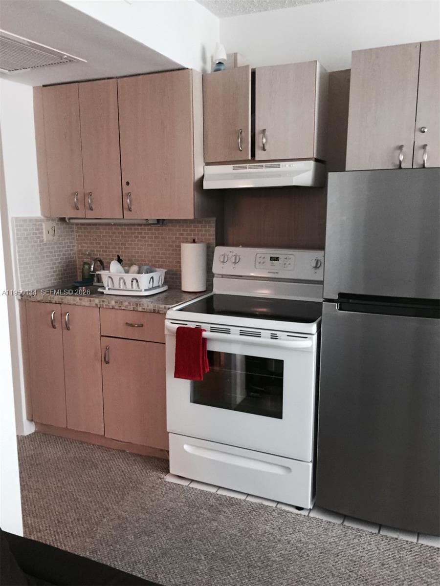 19201 Collins Ave # 1033, Sunny Isles Beach FL 33160 — 4