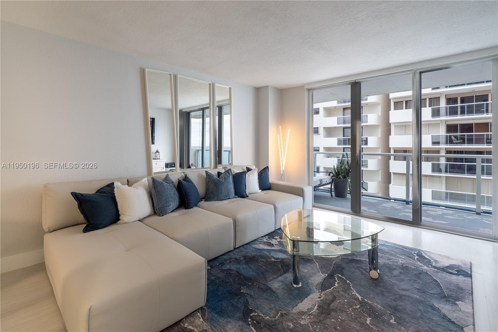 5701 Collins Ave # 1417, Miami Beach FL 33140 — 2