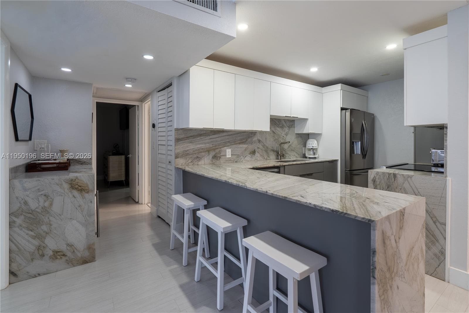 5701 Collins Ave # 1417, Miami Beach FL 33140 — 6