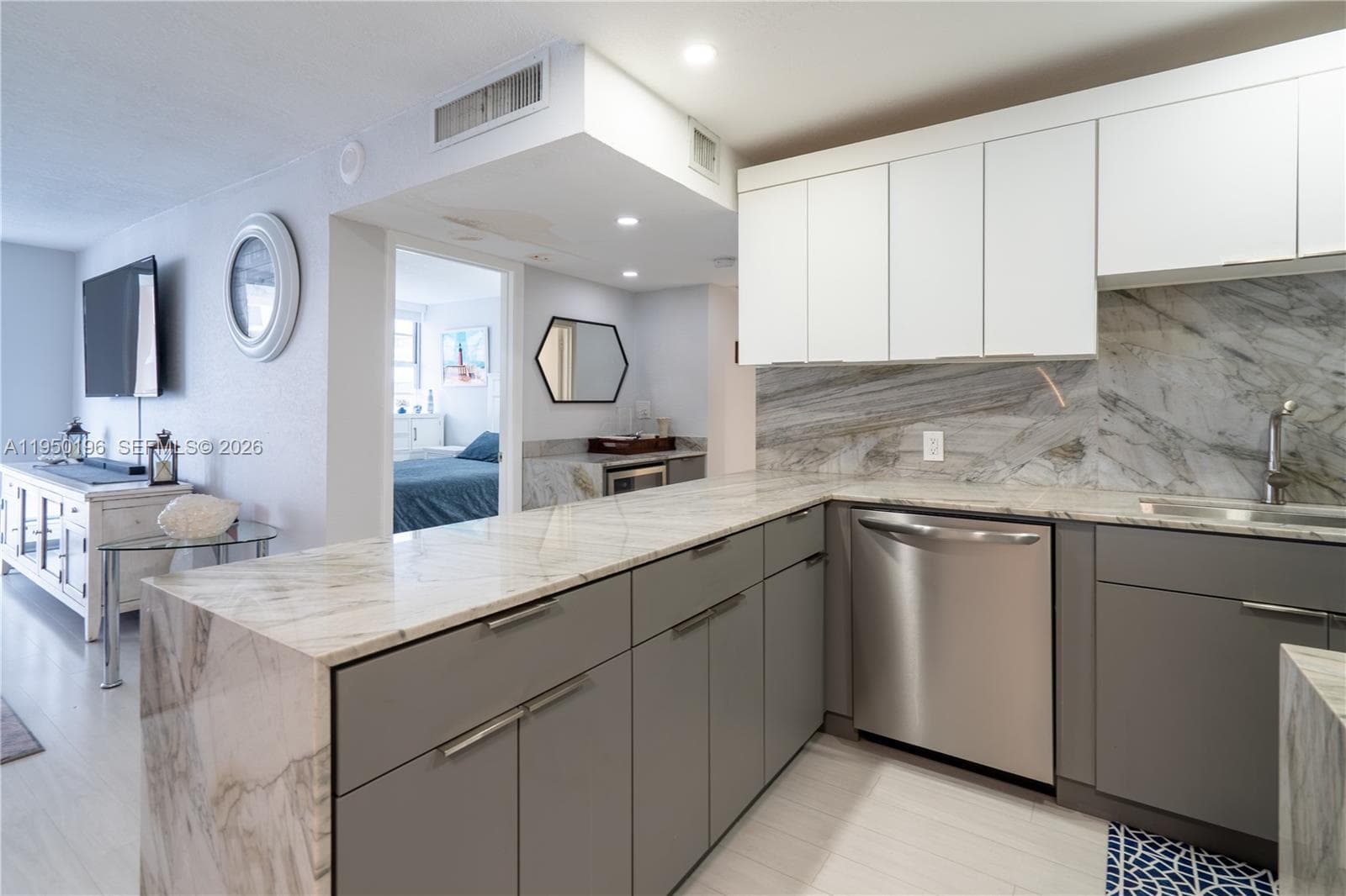 5701 Collins Ave # 1417, Miami Beach FL 33140 — 7