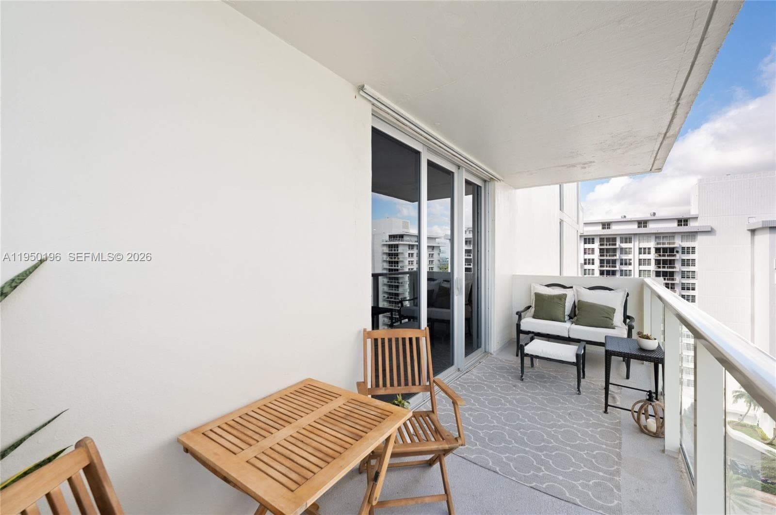 5701 Collins Ave # 1417, Miami Beach FL 33140 — 38
