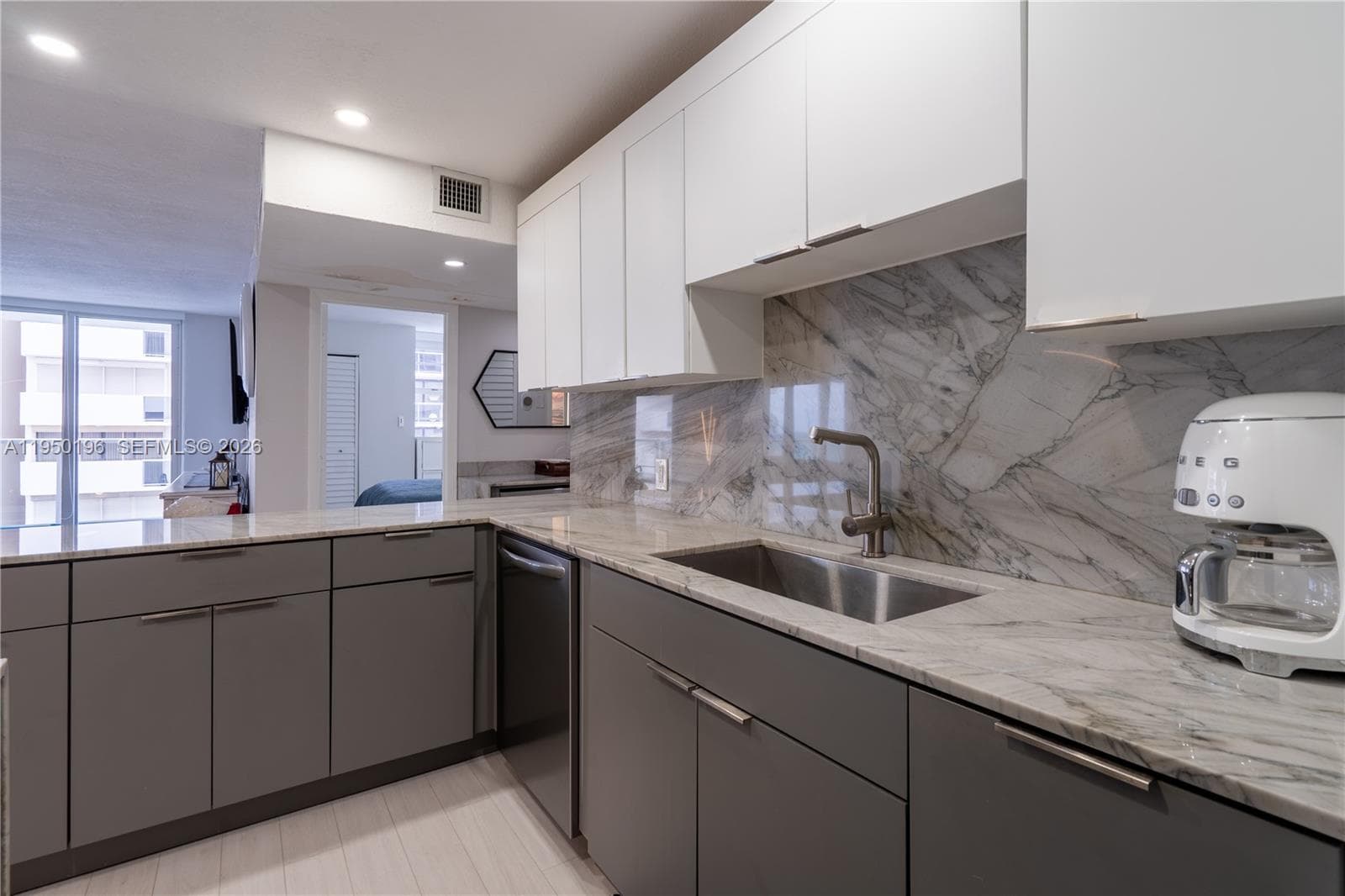 5701 Collins Ave # 1417, Miami Beach FL 33140 — 10