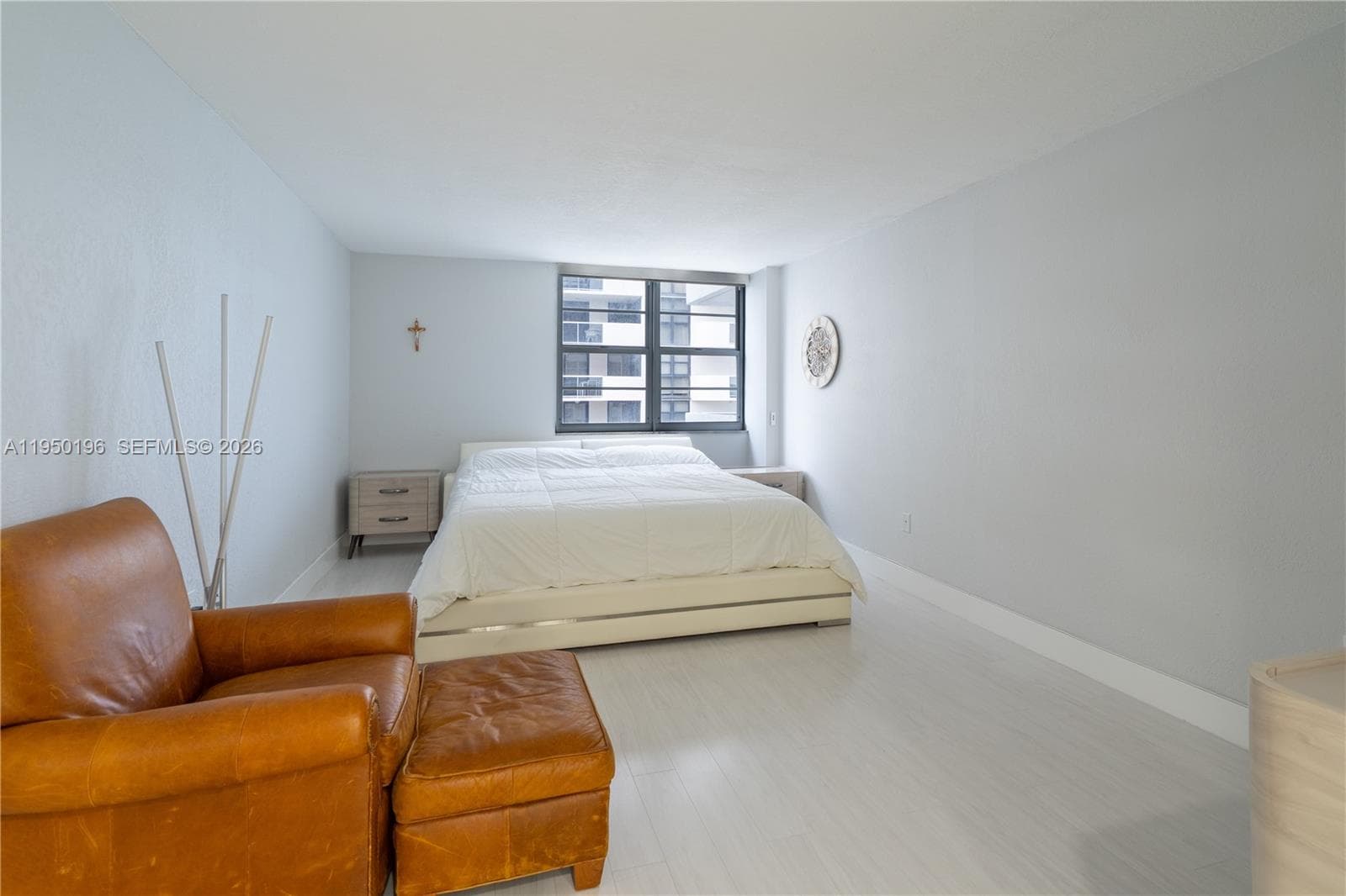 5701 Collins Ave # 1417, Miami Beach FL 33140 — 33