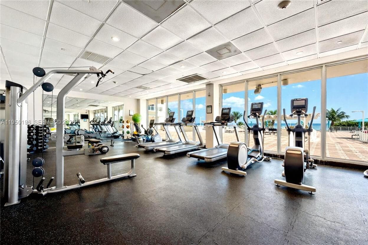 5701 Collins Ave # 1417, Miami Beach FL 33140 — 45