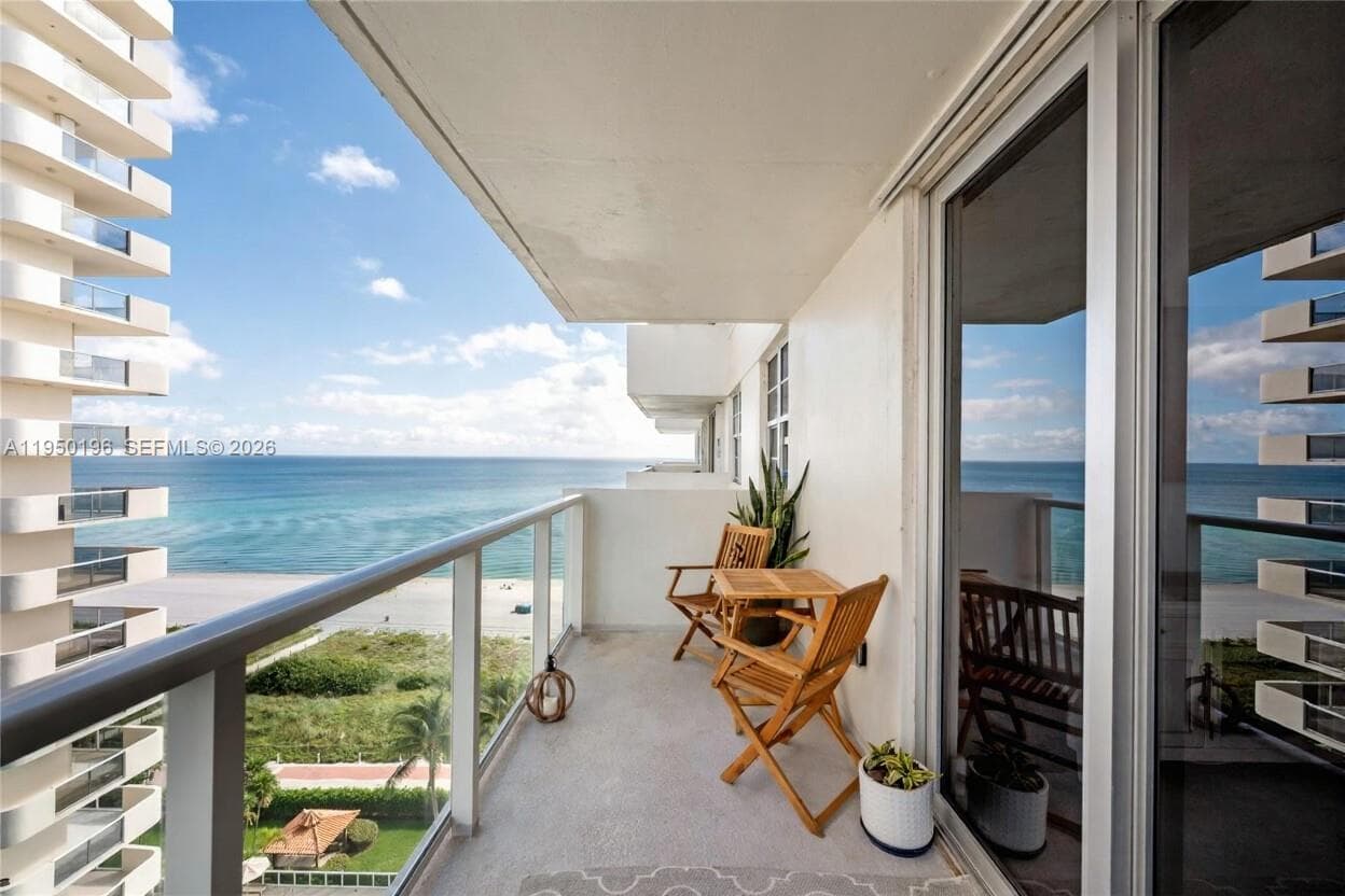 5701 Collins Ave # 1417, Miami Beach FL 33140 — 35