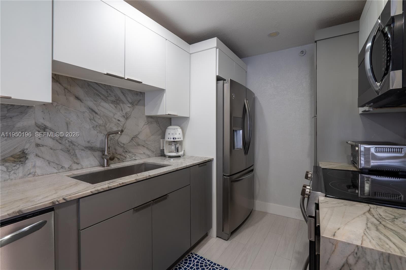 5701 Collins Ave # 1417, Miami Beach FL 33140 — 8