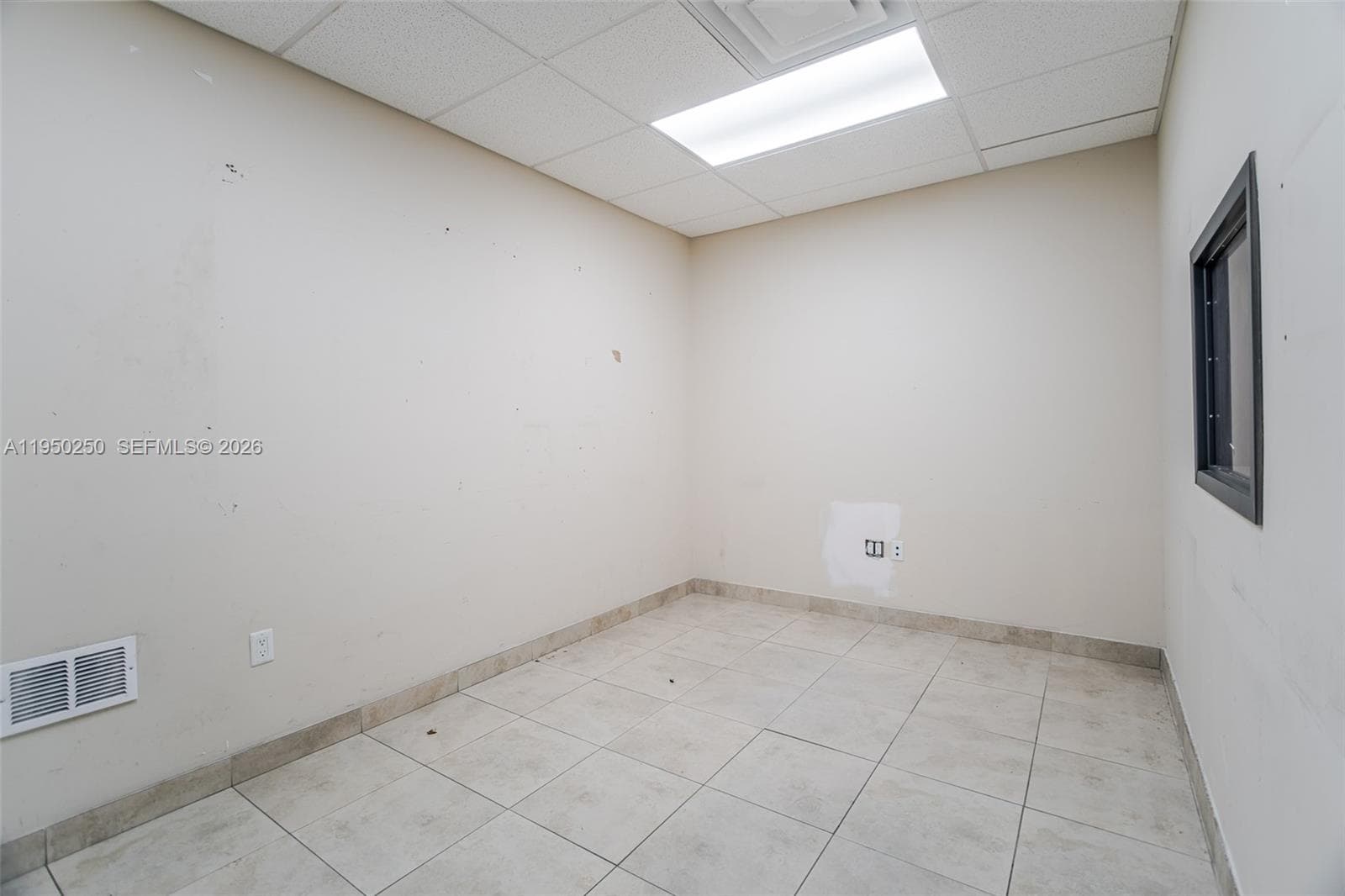 1001 NW 72nd St, Miami FL 33150 — 16