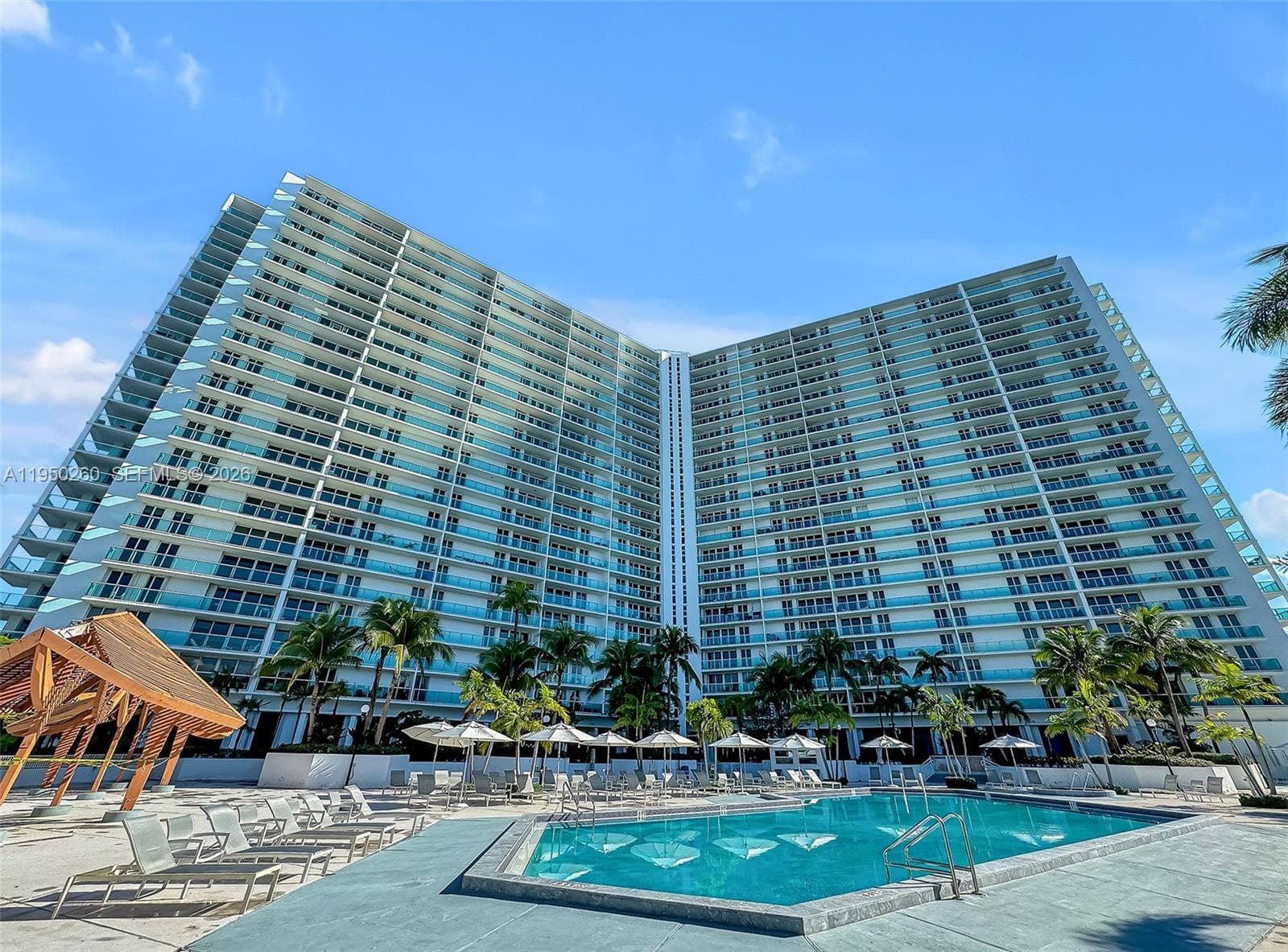 100 Bayview Dr # 408, Sunny Isles Beach FL 33160 — 32